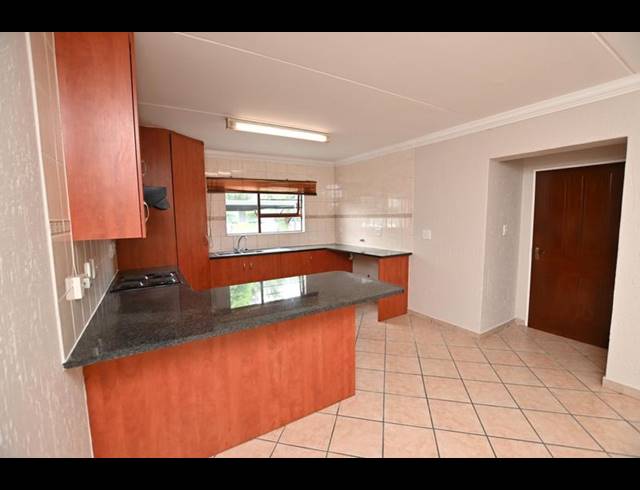 2 BEDROOM APARTMENT FOR SALE IN PAULSHOF